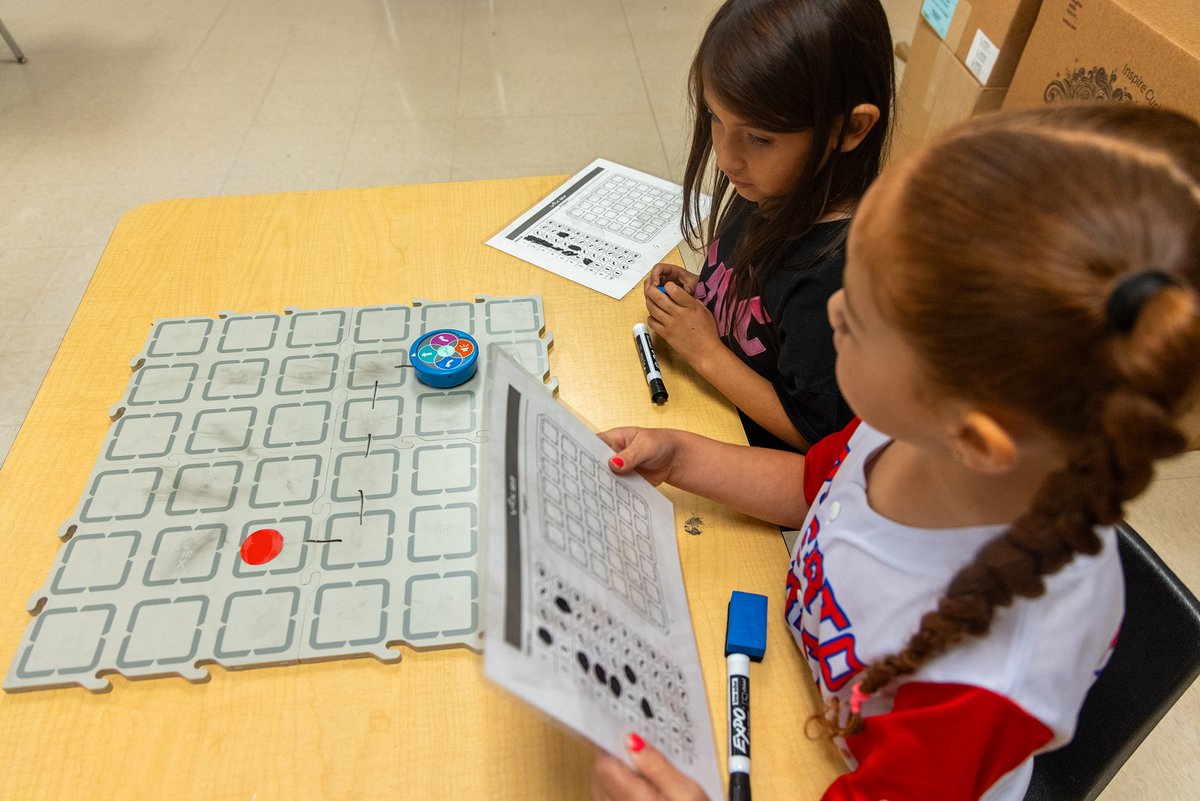MVISD's tweet photo. 🔬✨ Happy National STEM/STEAM Day! At MVSD, our students love exploring, creating, and discovering through hands-on learning in science, technology, engineering, art, and math. 🧠💡 From building and designing to experimenting and problem-solving, the curiosity never stops here! https://t.co/hhLJrc1BRV