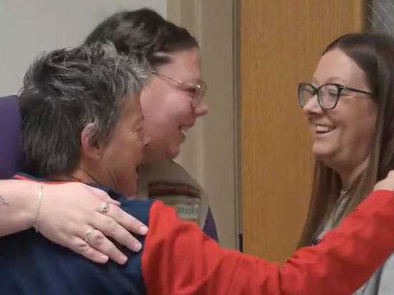 "These people are not only friends, but family." 

After retiring from 32 years of teaching, Norma Loffswold proved it by returning to treat her former colleagues at North Middle School to lunch.

You can read the story here: siouxcityschools.org/article/2536551