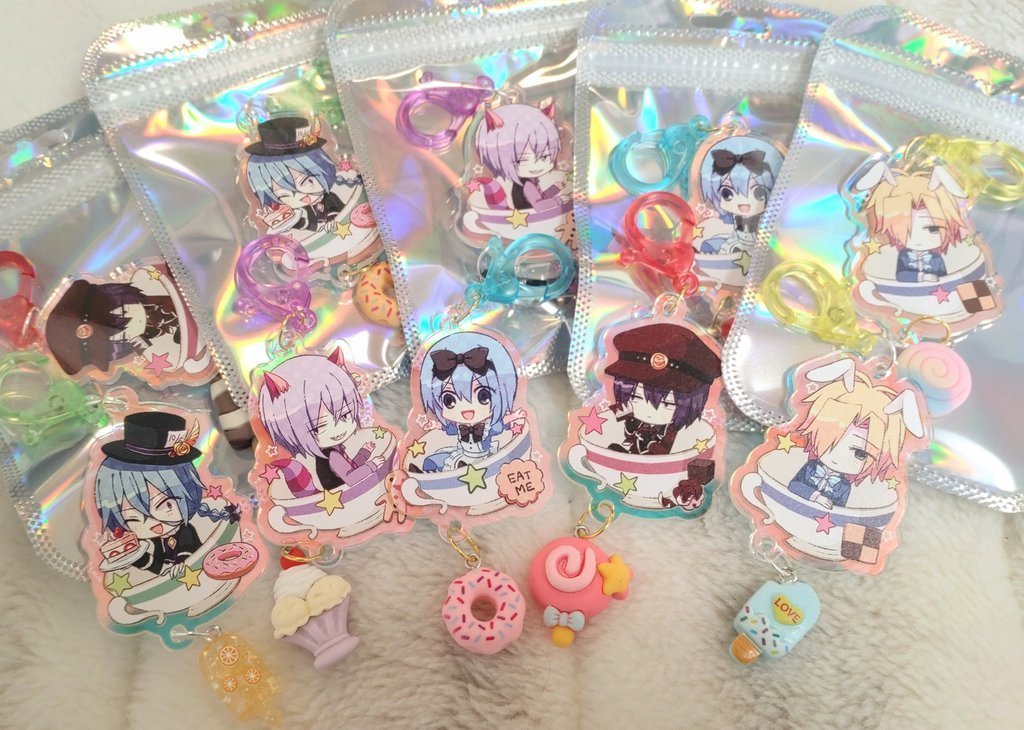 過去にアクキーならブラジルに送れたことはあるんだけど、その時も日本に1回返送された……。

その後、不透明な袋がパッケージの商品だったからそれが原因で怪しまれたのかなと思って袋を透明な物に変更したら届いたんだよね。
(この画像の袋）