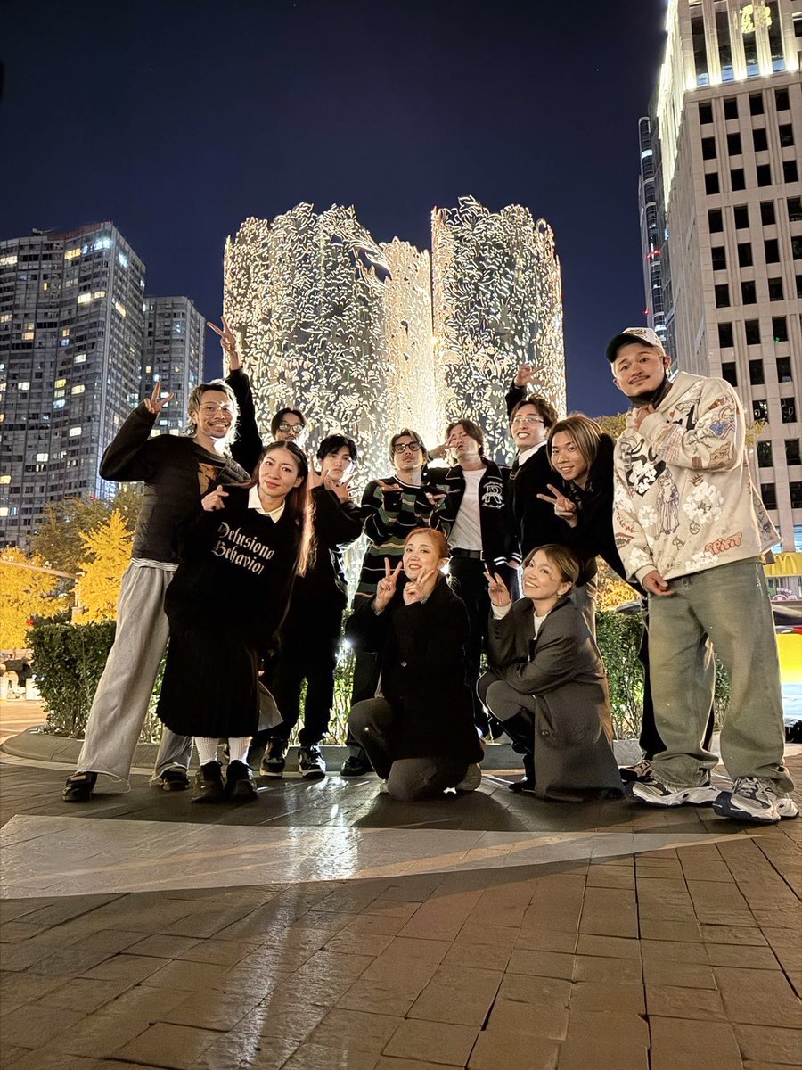 mido_midoringo's tweet photo. 北京公演ありがとうございました🫶🇨🇳

日本人女性ソロアーティストで一万人を超えるLiveを北京で行った初の日本人歌手として物凄い記録を打ち立てた歴史的な瞬間に立ちあえて
その記録を作って下さったTAの皆さんと素晴らしいLiveを作り上げれた事心から感謝しております🥹💎

#ayuasiatour2025 https://t.co/R7ZzZpgkCN