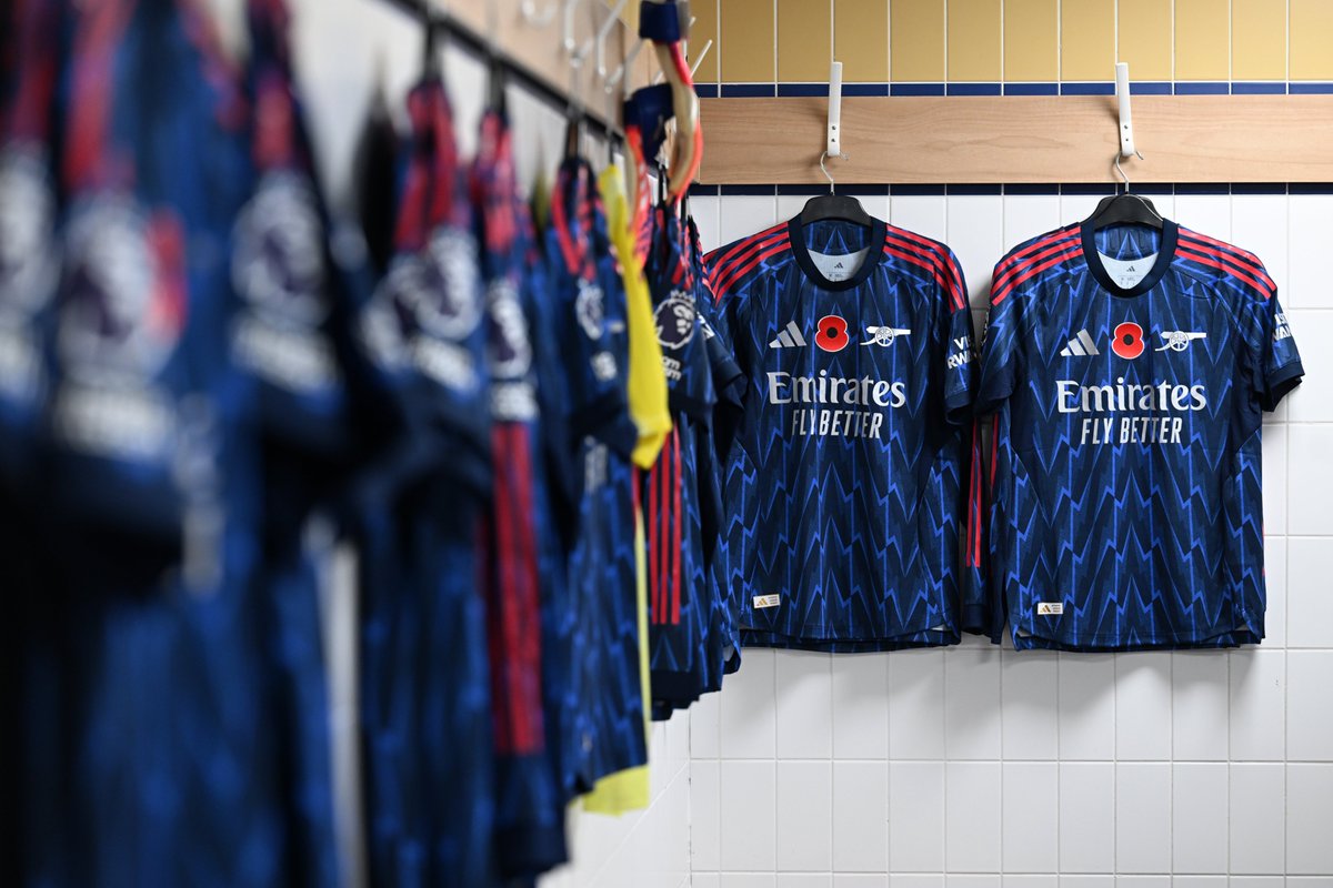 As a mark of respect, our players will wear shirts featuring the poppy  emblem ahead of Remembrance Day., image size:1200x800