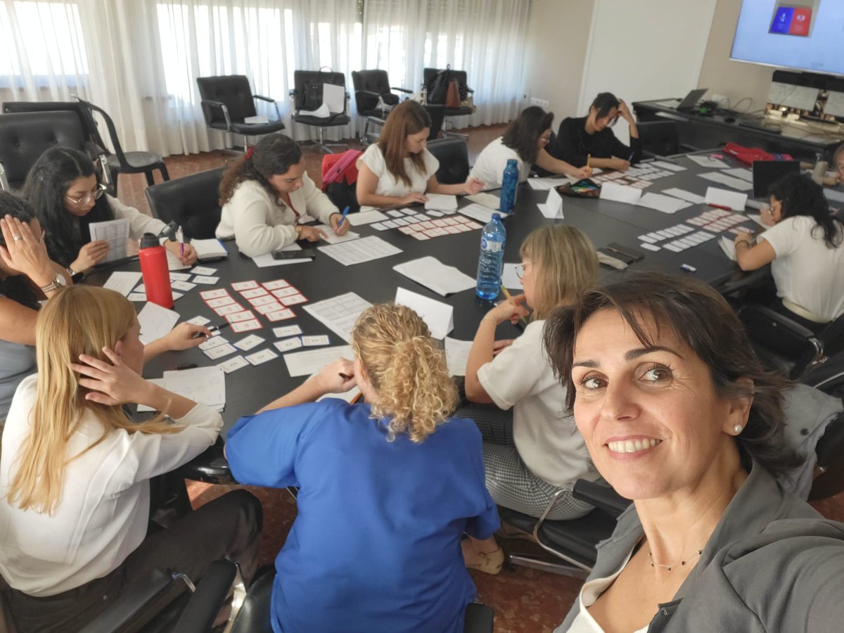 🌟 Clausura del Taller "PRESENTACIÓNS ORALS EFICACES"  H.Santa Creu (Jesús) 
😊Un veritable plaer compartir aquest temps amb tot el grup 💖Gràcies per ser part d’aquest viatge!