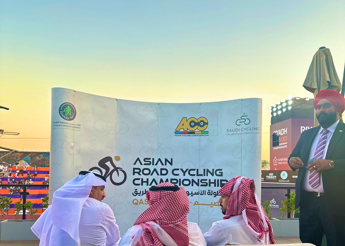 تدشين هوية استضافة بطولة آسيا للدراجات 2026،بحضور السيد داتو أمارجيت نائب رئيس الاتحاد الدولي ورئيس الاتحاد الآسيوي للدراجات والاستاذ <a href="/Ialshahrani_Ab/">عبد العزيز الشهراني</a> رئيس الاتحاد السعودي للدراجات 
تعكس هذه الخطوة الرؤية المختلفة للمملكة في دعم رياضة الدراجات وتعزيز مكانتها عالميًا.🇸🇦