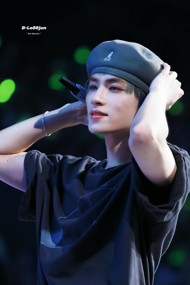 B-Lo88jun tweet media