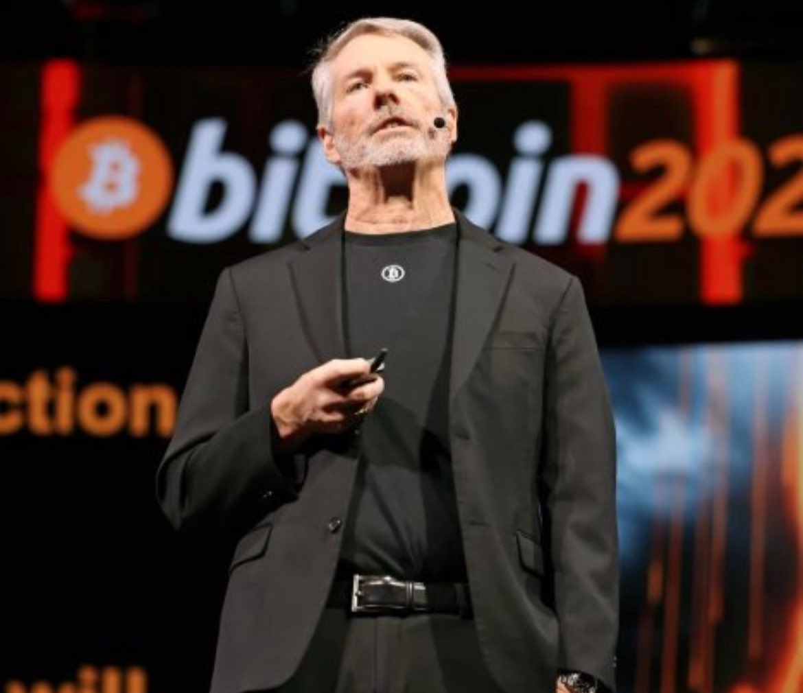 JUST IN: BILLIONAIRE JIM CHANOS JUST CLOSED ALL HIS $MSTR SHORTS YOU KNOW  WHAT HAPPENS NEXT. #BITCOIN 🚀