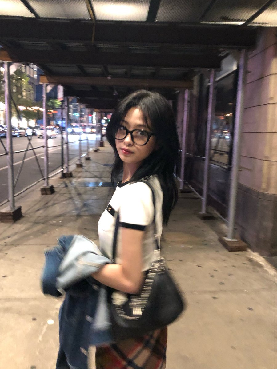 fatescriber's tweet image. Malming difotoin sayangnya aku♥