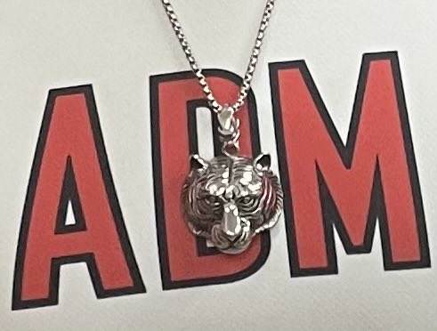 rjcubhawk's tweet photo. I can’t wait to work with these ⁦@adm_girls⁩ on the court starting next week…Did you know that last year we cut our ppg given up by 9 and only allowed 40 ppg, second in the RRC? Time to ratchet it up another level! #defensewins See you soon Tigers….a new necklace awaits… https://t.co/b1sNacVac0