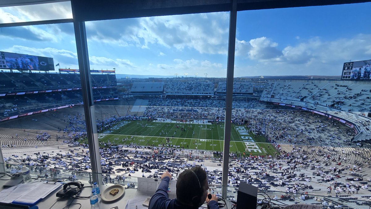 JHawk1128's tweet photo. Its been awhile but its good to be back in the office called Beaver Stadium https://t.co/yAp7ZsEqR0