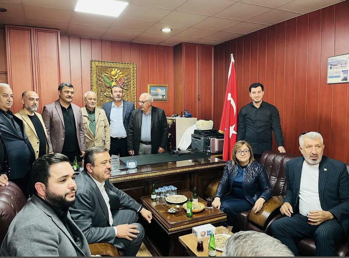 Gaziantep Büyükşehir Belediye Başkanımız Sayın Fatma Şahin, Ak Parti İl Başkanımız Sayın Fatih Fedaioglu, Karkamış Belediye Başkanımız Sayın Mustafa Güzel, il ve ilçe teşkilatımızın kıymetli temsilcileri ile Rışvan Petrol sahibi Mehmet Ali Kılıç’ı ziyaret’te bulunduk.

Nazik
