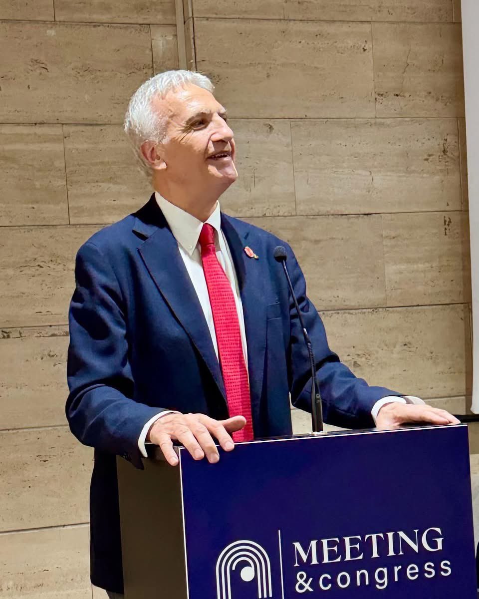 Grande emozione oggi a Roma all’incontro di <a href="/SOItalia/">Special Olympics Ita</a> con tutte le realtà nazionali e regionali di questo straordinario movimento che fa dell’inclusione la sua forza. Ho parlato da #volontario, non da parlamentare. Ogni persona è unica: lo sport può rivelarne il valore.