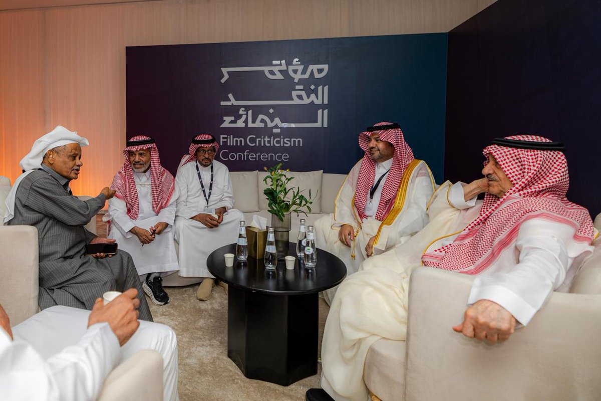 اللقاء بصناع السينما في مؤتمر النقد السينمائي الدولي تجربة تُعيدني إلى جوهر السينما…

ذلك الحوار المستمر بين الإنسان والمكان، بين ما نراه وما نشعر به، وما أَضفى إليه بُعدًا خاصًا هذا العام أنه في مكان مثل قصر الثقافة.