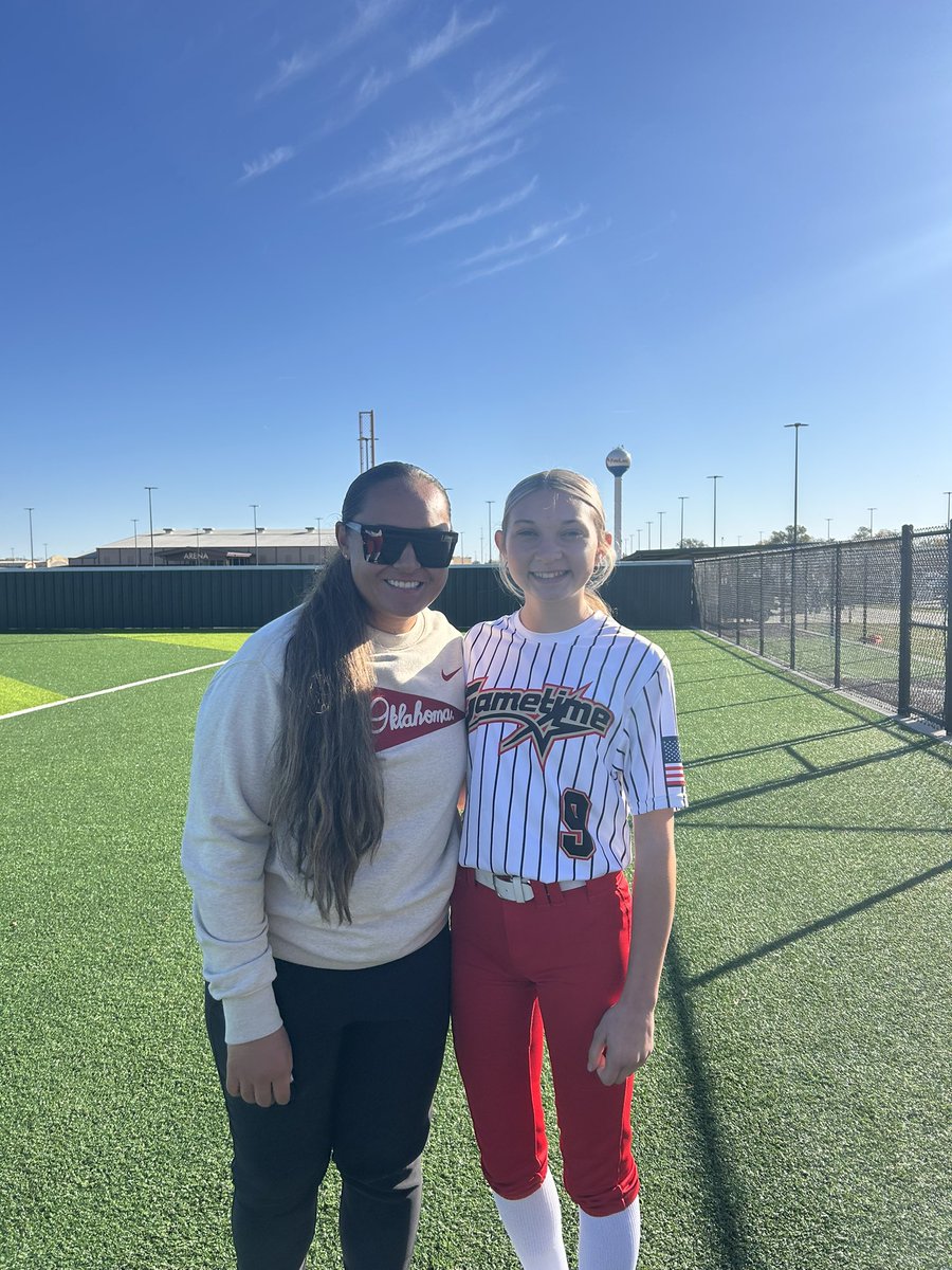 Micayla_Schroed's tweet photo. Here are some more pictures form the Top Club Camp https://t.co/KVQ6Ju8Tnk