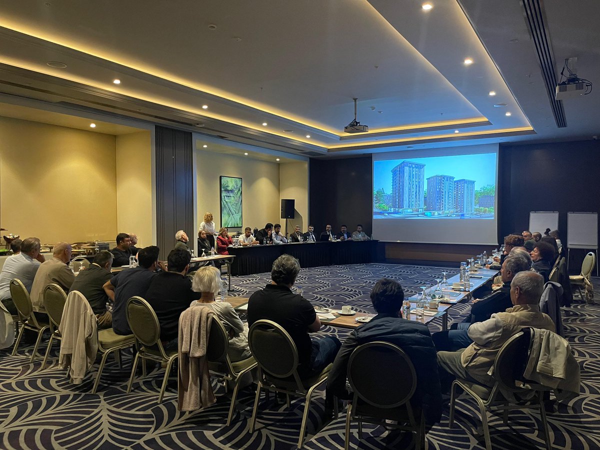 Nest Örs Group A.Ş. olarak, yeni kentsel dönüşüm projemiz kapsamında kat maliklerimizle birlikte toplantımızı gerçekleştirdik.
Güvenli, modern ve estetik yaşam alanları üretme anlayışımızla; şehir dokusuna değer katan, yaşam kalitesini yükselten projeler geliştirmeye devam