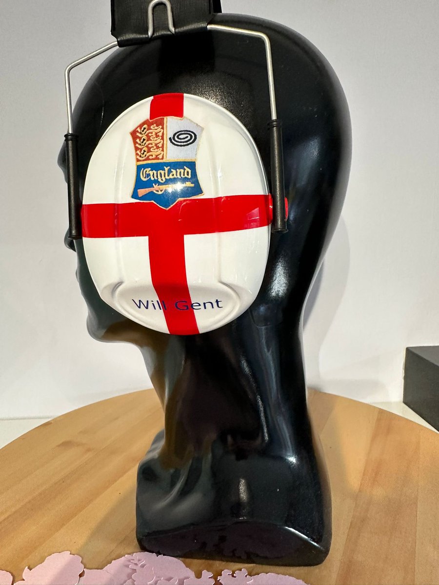 Customstockz tweet media