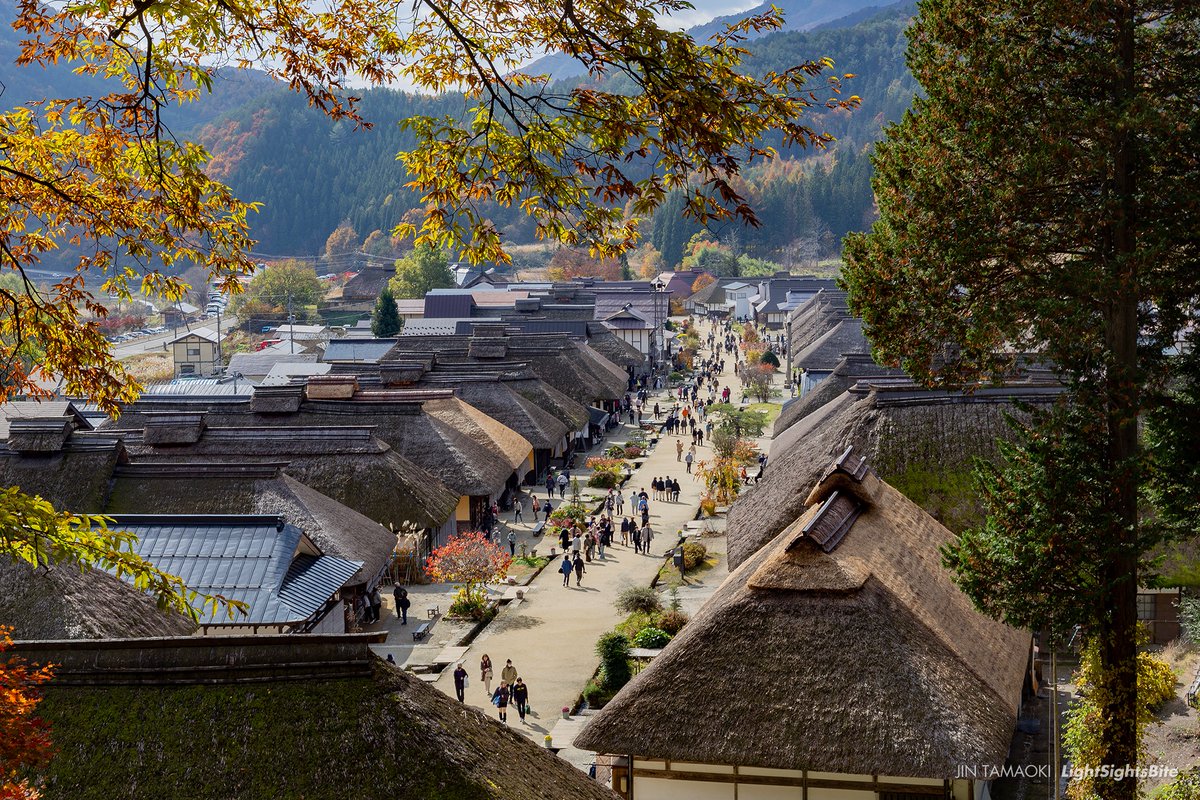 w650_jin's tweet photo. 秋の大内宿。穏やかな空間でした。高倉神社への小道も良き https://t.co/00vjzuF6rV