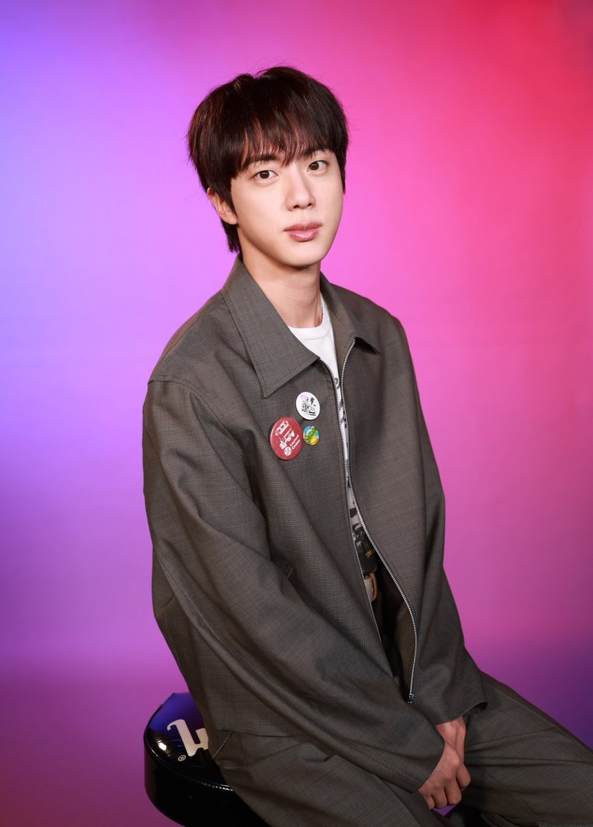FairyJin412's tweet image. I’m voting #Jin for #2025MAMAVOTE