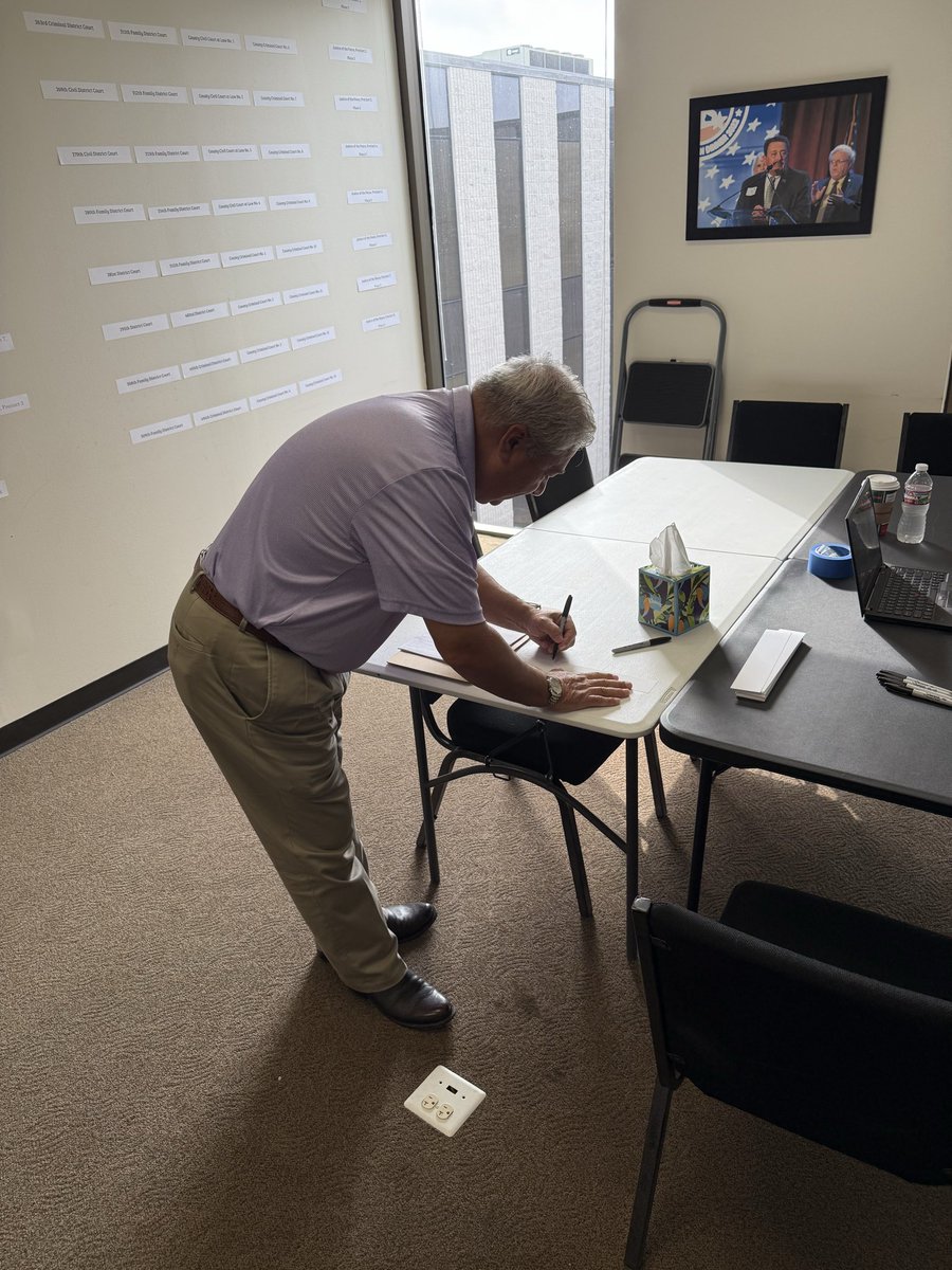 TomButlerTX's tweet image. ‼️UPDATE ‼️

It’s official — I’ve officially filed to be on the ballot for Texas House District 128! 
I’m ready to serve, ready to lead, and ready to fight for you. 

Mark your calendars: March 3rd! 
#HD128 #TXPrimary #TomButlerForTexas