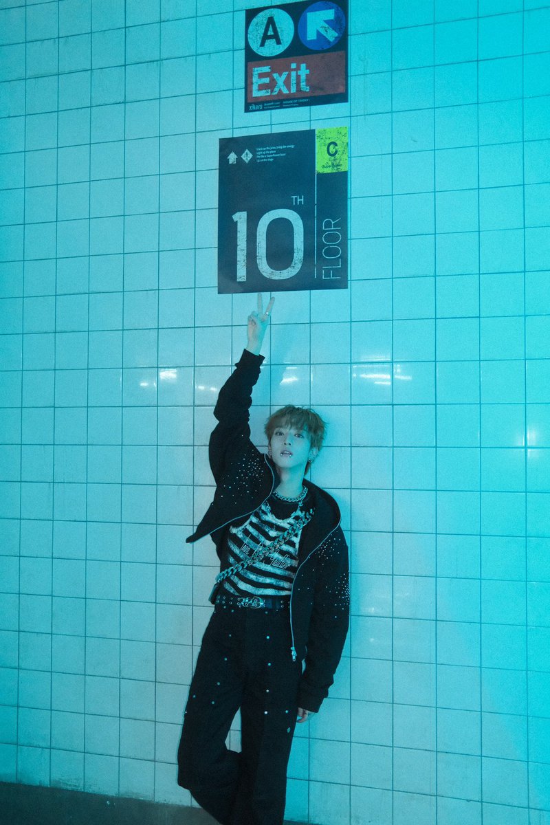 HE CANT BE REAL