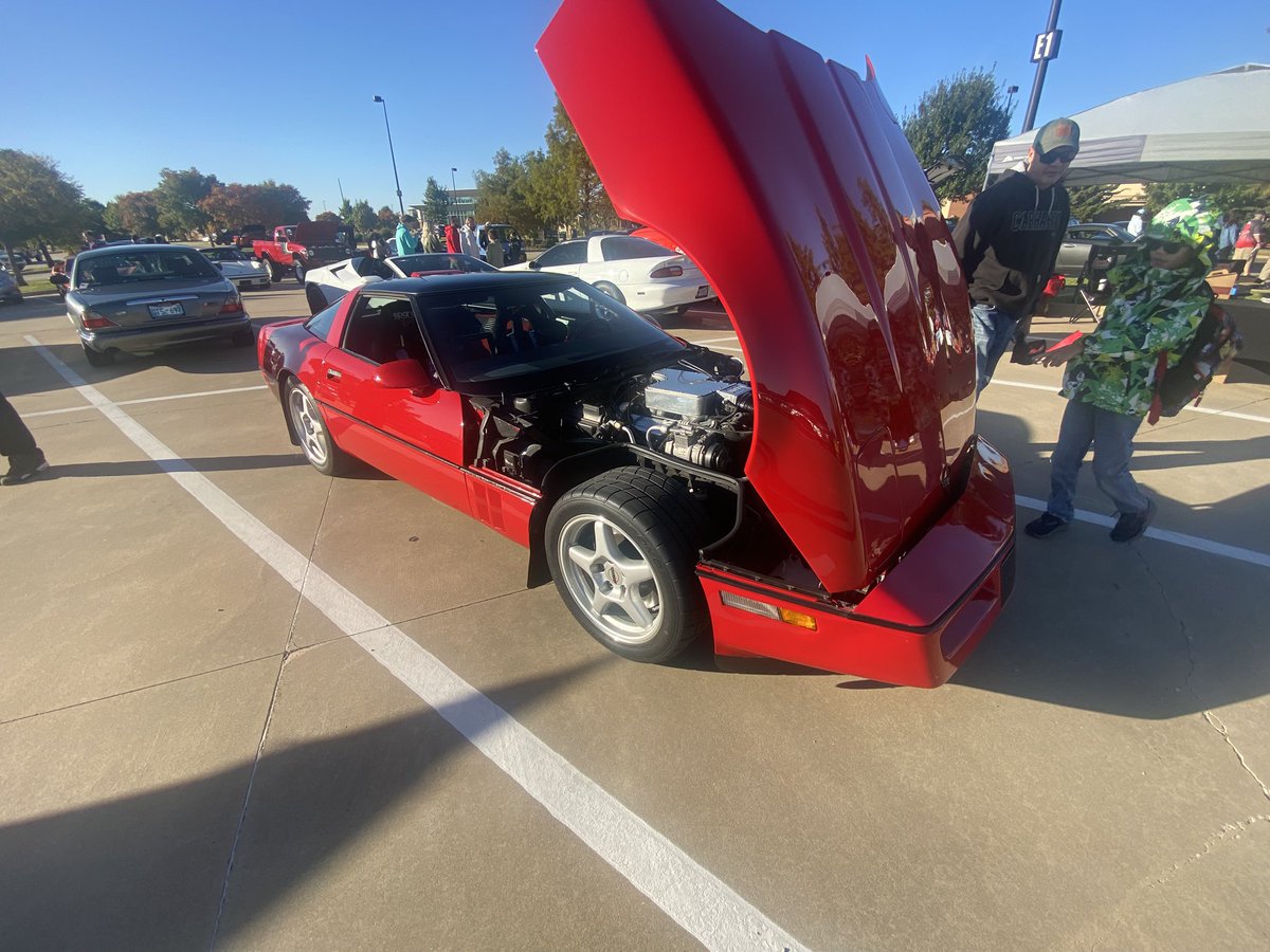 JeffdGoodman's tweet photo. Coffee and Cars Norman
#coffee #cars #coffeeandcars #vettelife #corvette https://t.co/Fbozp2AXXP