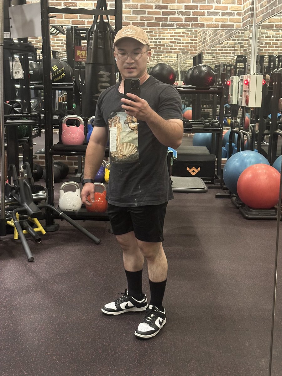 台獨教練 tweet media