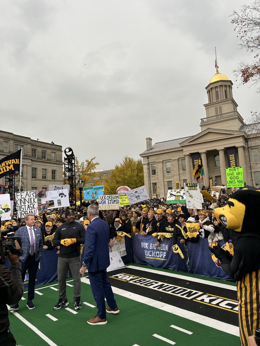 Ready. To. Roll. ⚫️🟡