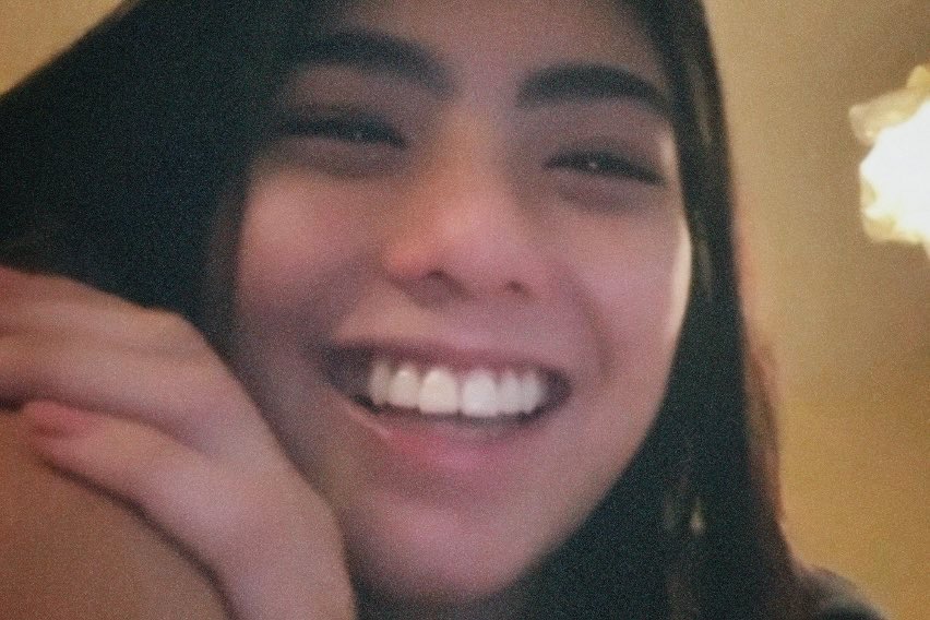 fierymikha's tweet photo. she leaned closer to the cam as her live was abt to end and stayed for more than 10 minutes. it was intimate, even though we’re just ending the day w her virtually. she did a small talk about how she’s more careful with words, abt kindness, and abt gratitude. i love u, mikha. 🥺 https://t.co/Kry1hy8eqt