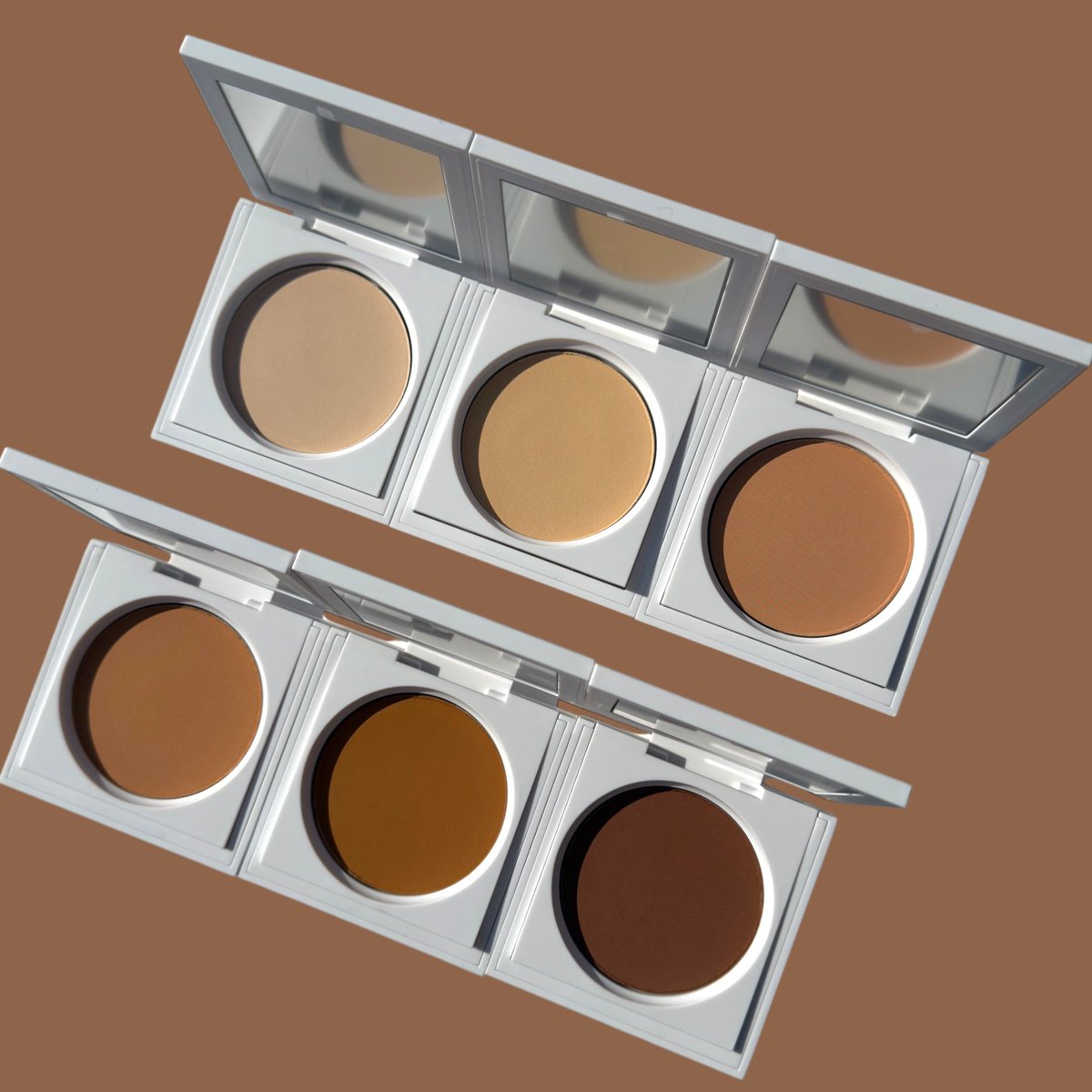 OFRACosmetics's tweet image. Blur, set, and go💨 The Pure Matte Finishing Powders deliver a soft-matte finish that's lightweight, mess-free, and shine-proof in 6 gorgeous shades! Ready to lock it in? 🔥 #PureMattePerfection #powder #blur