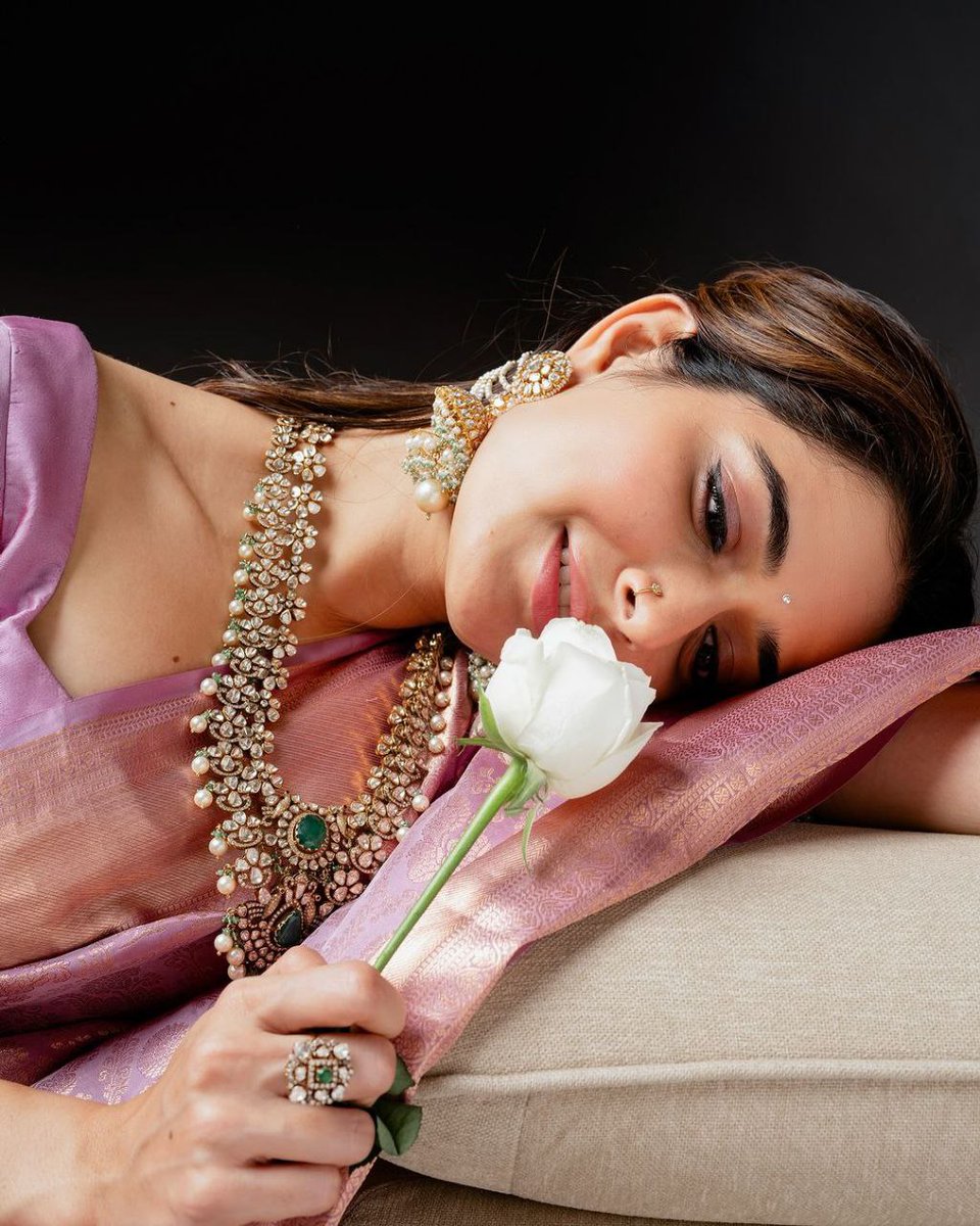 Hi friends 

<a href="/RuthlessAishu/">Aishu Samantha 🦋</a>  <a href="/Mystic_zk/">Vaishu 🦋</a>