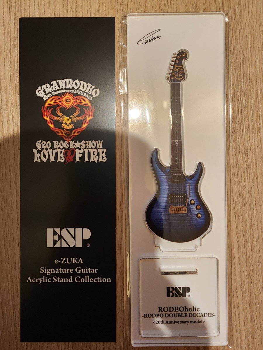 スガシカオ サイン入りレプリカミニチュアギター スガシカオ サイン