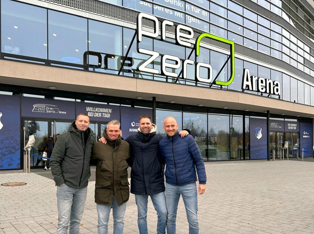 weijkelenboom's tweet photo. #Groundhoppen Met @RubenWingerden, @Florisrenes en @JeffreyO86 naar TSG 1899 Hoffenheim - RB Leipzig in de #PreZeroArena. Uitslag: 3-1. #groundhopping #futbology #immerallesgeben #hoffenheim #leipzig https://t.co/BKyErMHz3h