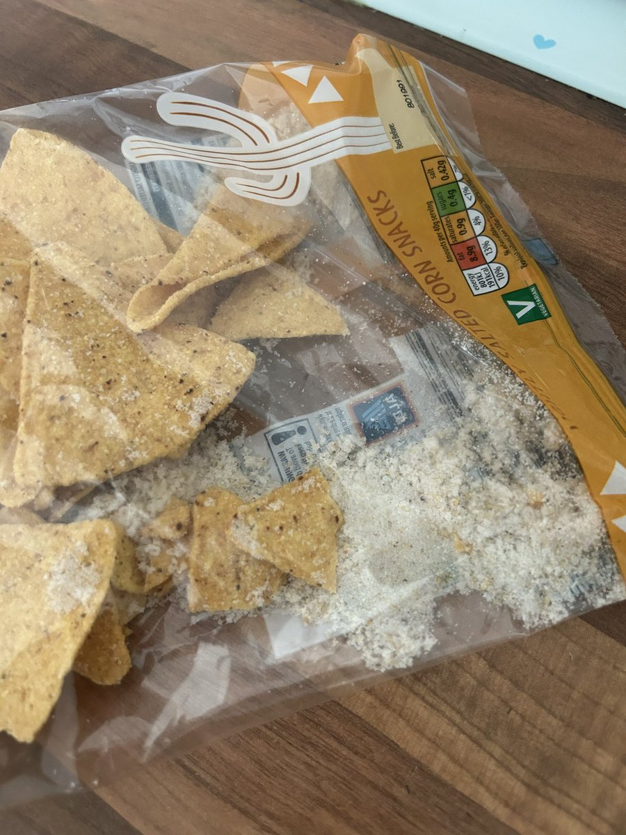 KellyMayyy's tweet photo. @AldiUK 
Enough salt??!! This is awful 😣 https://t.co/jEnjibxjqD