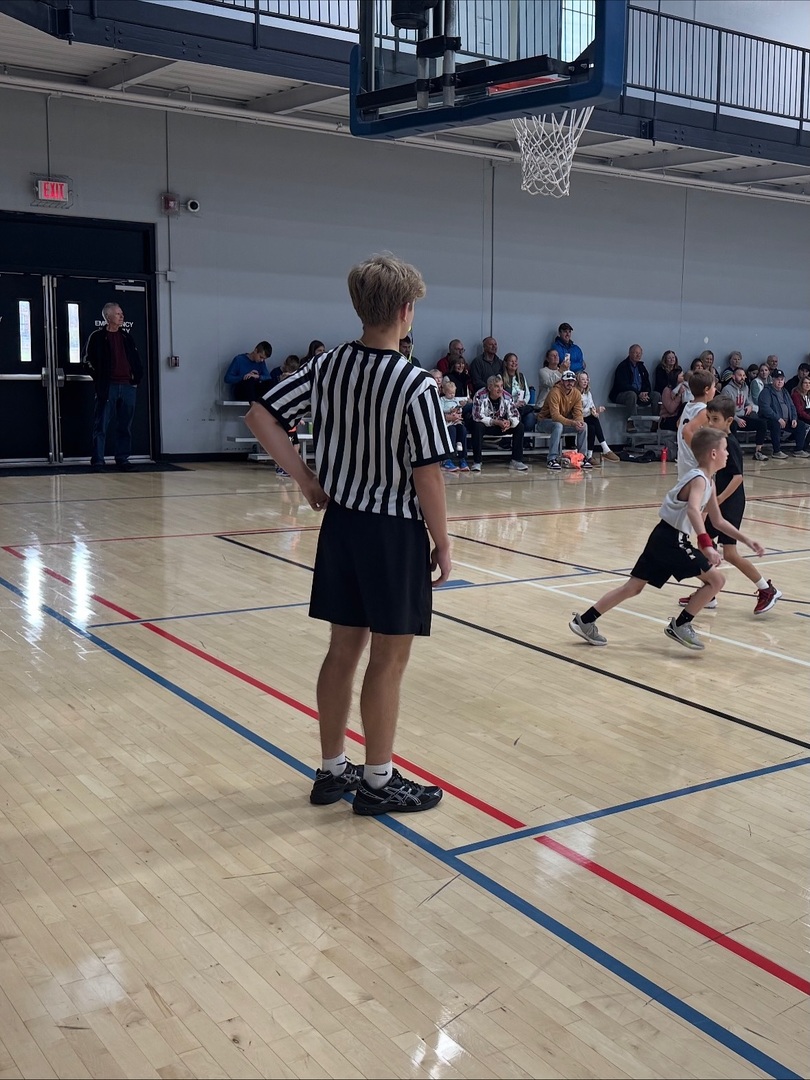 A couple of our guys get up and at ‘em early on Saturday mornings to officiate in youth leagues! instagr.am/p/DQzWlMCkX-4/