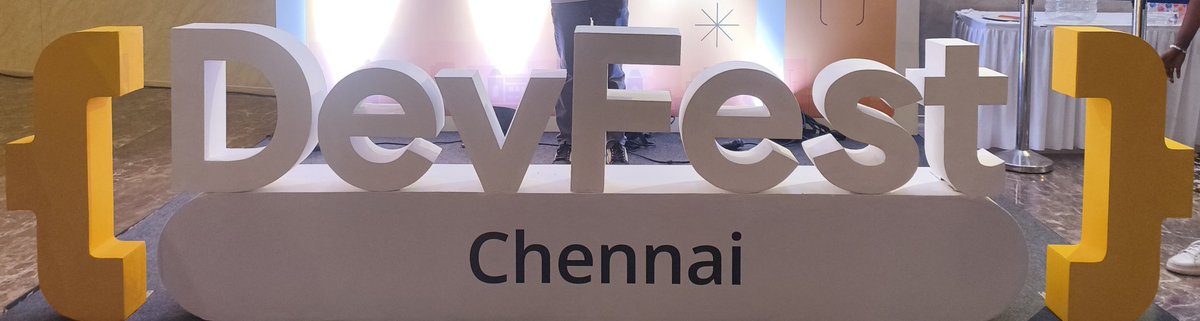itsivag's tweet photo. Day 2: Didn't touch a single line of code today 😅

But I volunteered at GDG DevFest, and it turned out to be one of those “worth it” days 👇 https://t.co/CMOOEaydqh