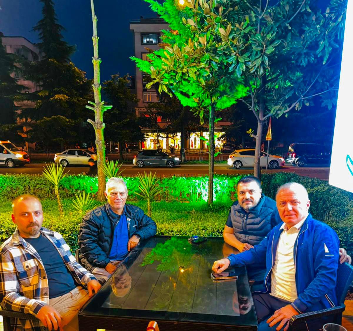 Bembirsen Trabzon İl Başkanımız Sayın@Muammer Şahin ile Giresun İl Başkanı Sayın@Muslihiddin  Aydın misafirimiz oldular. 

Başkanlarımıza ziyaretlerinden dolayı teşekkür ederiz.