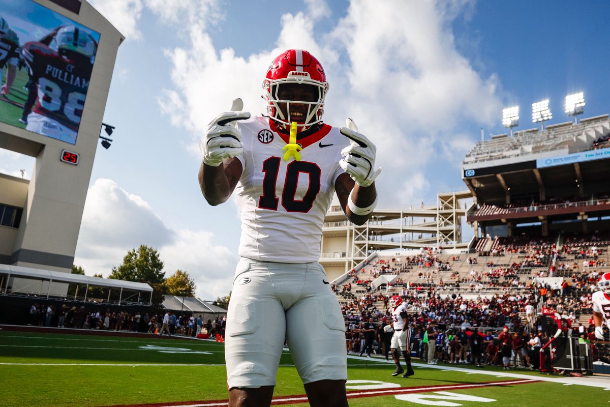 GeorgiaFootball's tweet photo. About that time ⌚️

#GoDawgs https://t.co/d37nCAHDlm