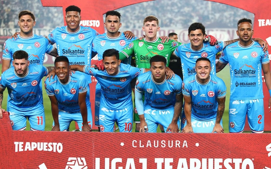 EnmanuelPaucar's tweet photo. Lindo cierre de temporada,con un grupo espectacular que lucho de principio a fin por obtener el objetivo de estar nuevamente en copa y hoy ya es realidad,agradecido con todos los que forman parte de esta gran familia,somos Cusco somos la G🩵🫂 https://t.co/zQ69Nb2Wim