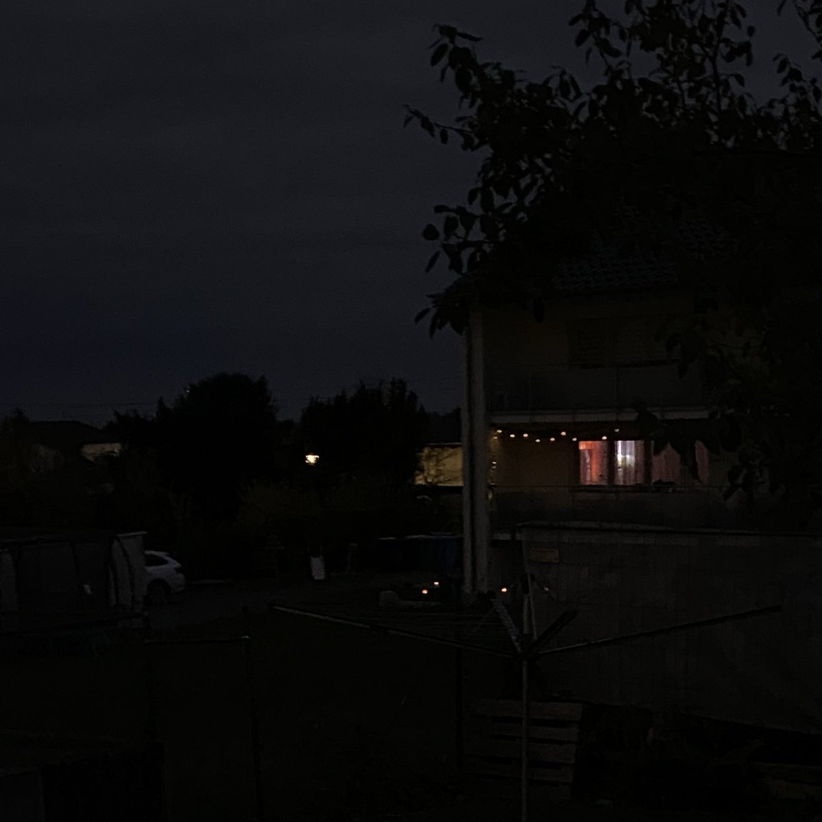 itzdnu's tweet image. چهار فرم از زندگی من: