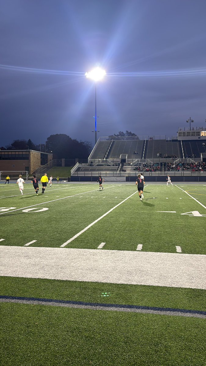 warwickboyssoc1's tweet photo. Kicking off versus Seneca Valley, at Chambersburg https://t.co/1ci5T45HzQ
