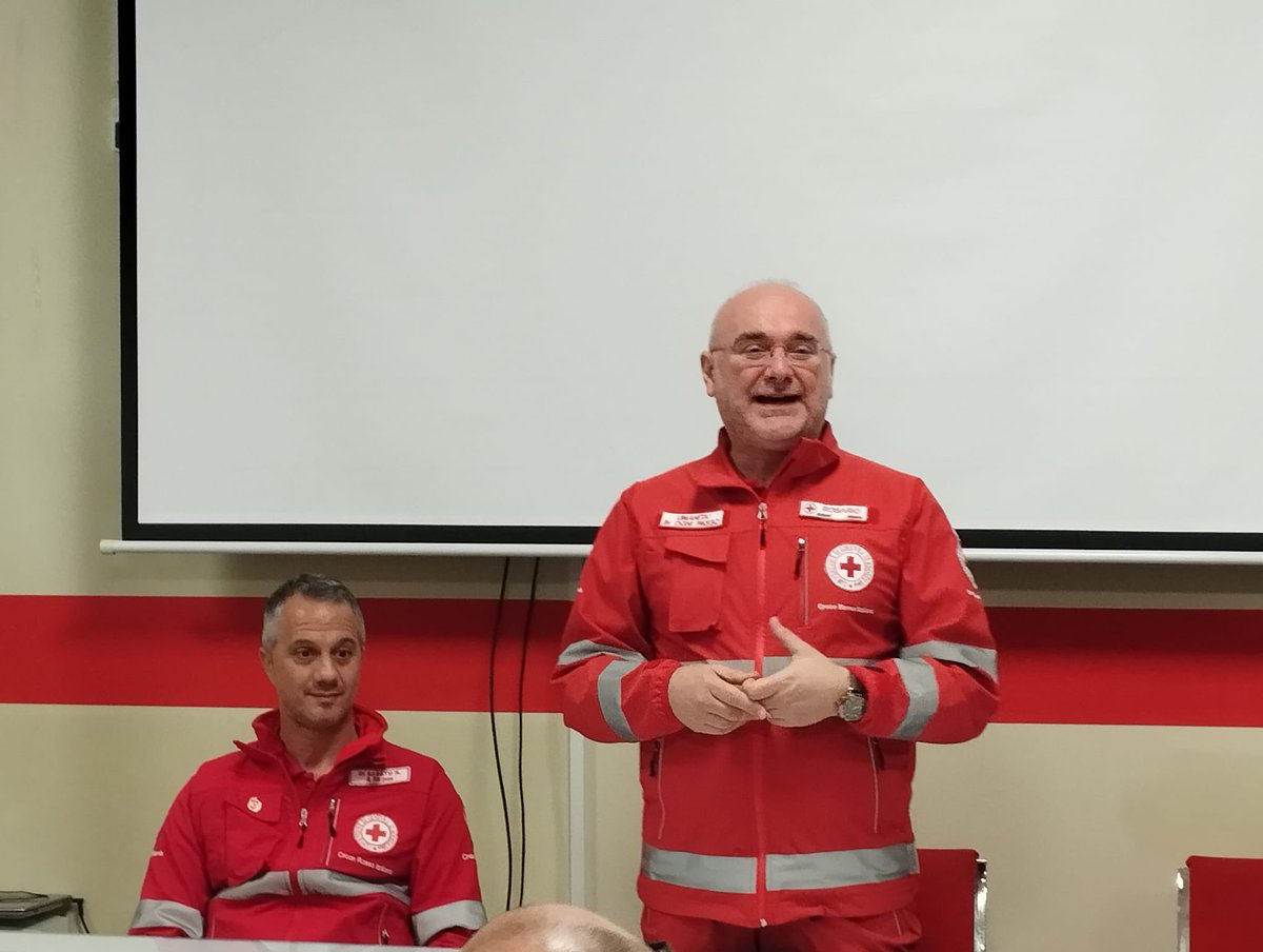 L'assistenza alle persone migranti ma anche il supporto sociale e le attività sanitarie. Sono tante le attività svolte dal Comitato CRI di Taranto, che lo hanno reso un faro per la comunità.

Le Volontarie e i Volontari della nostra Associazione aiutano le persone in difficoltà,