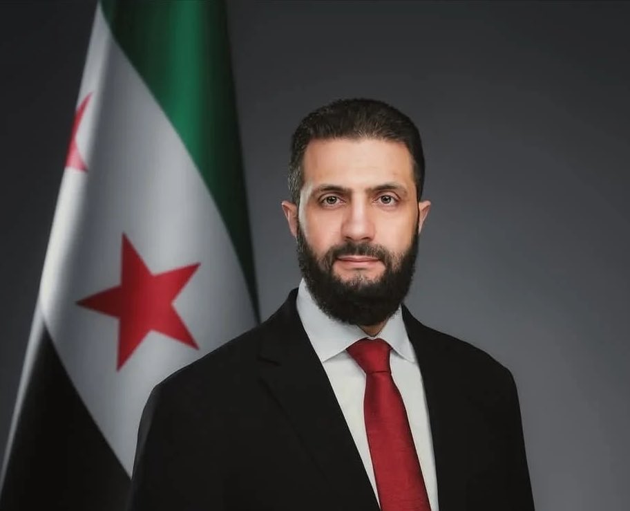 #تمرة💢|| رسمياً:

"زعيم الشام وصل"

وصول فخامة الرئيس السوري🇸🇾أحمد الشرع إلى امريكا🇺🇸