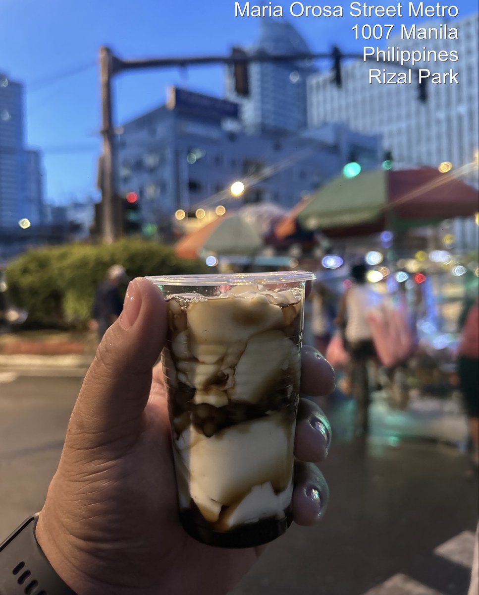 Start your day with a delicious cup of warm taho. 🥛 #Goodmorning #Taho #SweetCraving #StaySafeEveryone #BagyongUwan #RizalPark #LunetaPark #Philippines