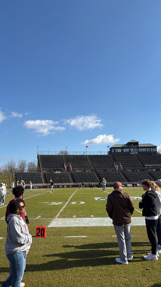 Thank you to coach <a href="/LU_CoachMac/">Mark McMaster</a> for the invitation. I was able to see college coaches, highly talented players and amazing facilities up close. Congrats on the W.