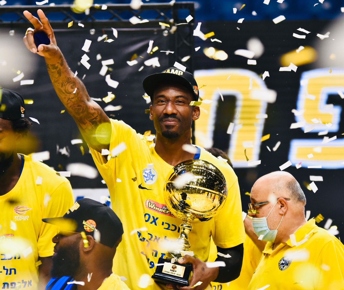 ymacgfx's tweet image. התמונה הערב בהשראת התמונה האגדית הזאת של @dovster9