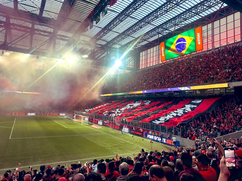 É a maior do Paraná, não tem jeito!