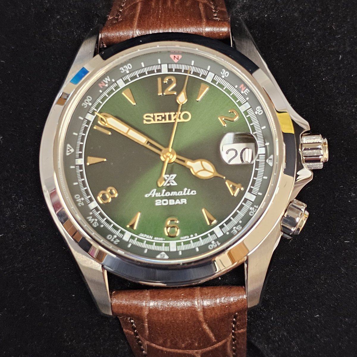 CJs_Jewelers's tweet photo. Layaway for Christmas.  We have a large selection of Seiko watches and one of a kind jewelry.  #customjewelry #okcjeweler #oklahomajeweler #jewelrymaking #jewelryrepair #wemakejewelry #seikowatch https://t.co/uwyeW7OBhE