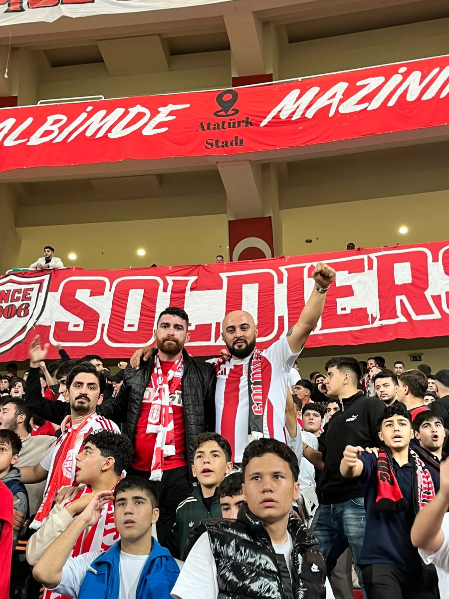 KAFANA GÖREEE ANTALYASPOR ❤️🤍

<a href="/Antalyaspor/">Hesap.com Antalyaspor</a>