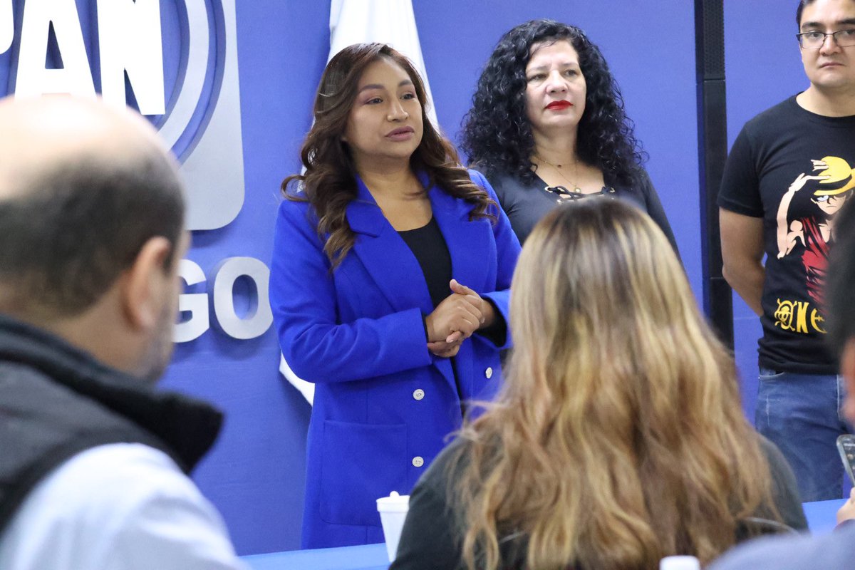 PAN_Hgo's tweet image. Gran jornada de aprendizaje en el PAN Hidalgo con el Taller de Liderazgo Humanista. 🙌

Gracias a la Mtra. Perla Suárez y al Mtro. Carlos Castaños por compartir su experiencia y visión. 💙
Seguimos formando liderazgos con valores: patria, familia y libertad. 🇲🇽

#PANHidalgo