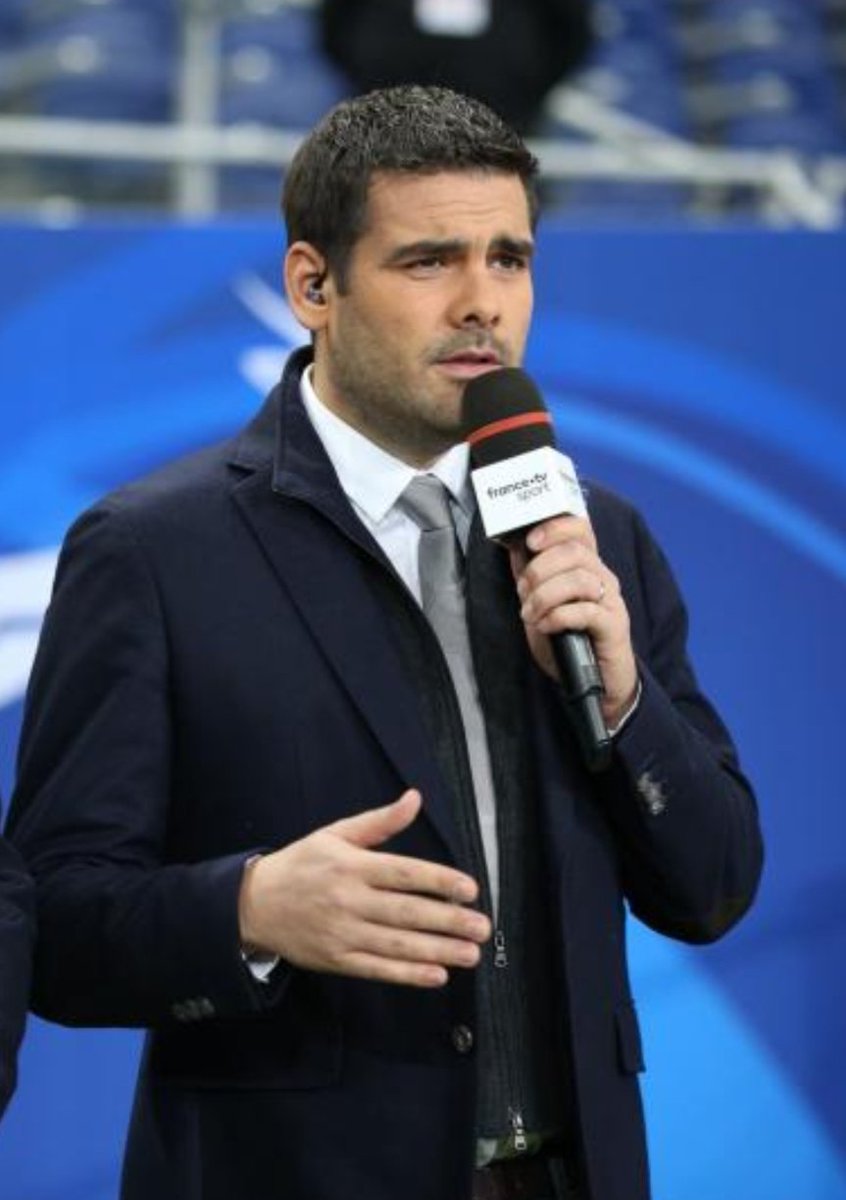 Mo7814809500's tweet photo. Rendez le rugby à Mathieu lartot svp #FRAAFS https://t.co/UwJvdhygUg
