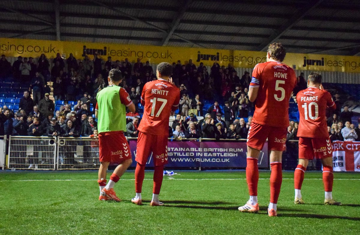 YorkCityFC's tweet image. 👏👏 308 legends in that away end today.

Thank you for sticking with us until the very last!

#YCFC 🔴🔵