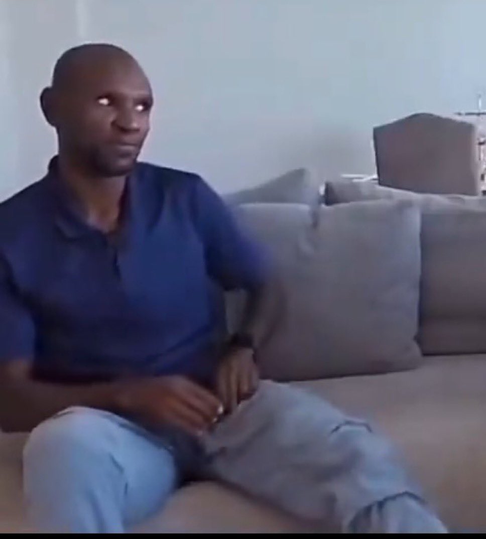 Y a un gars en DM il m’a proposé 15k et quand je vais sur son profil je vois qu’il se plaint du non versement de sa bourse